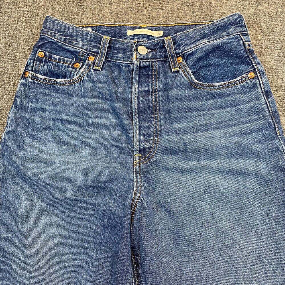 Levi's Ribcage Straight Leg Ankle Jeans High Rise Medium Wash Denim Womens 28 - Picture 2 of 8